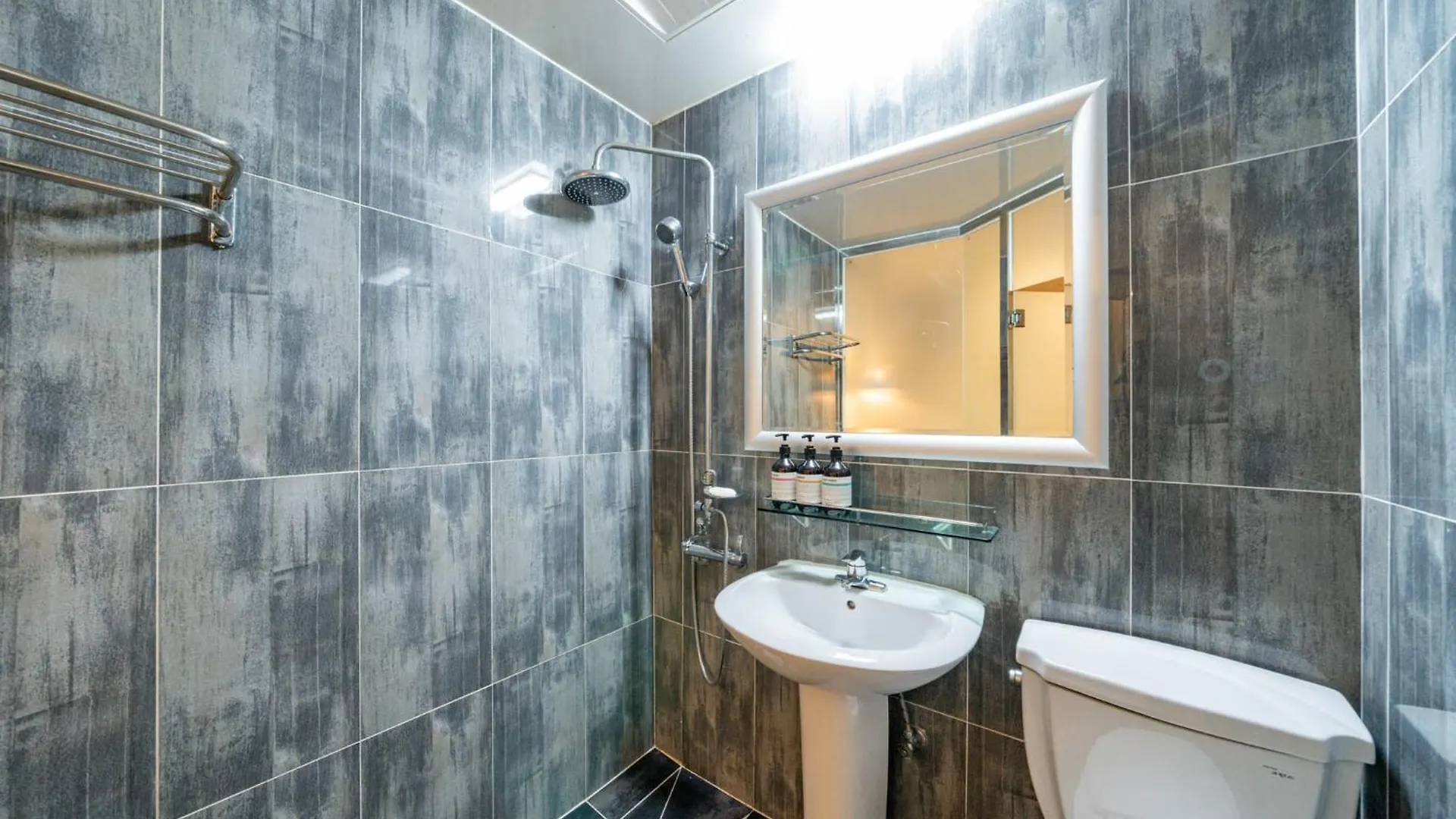 **  Hotel Atti 인천 대한민국