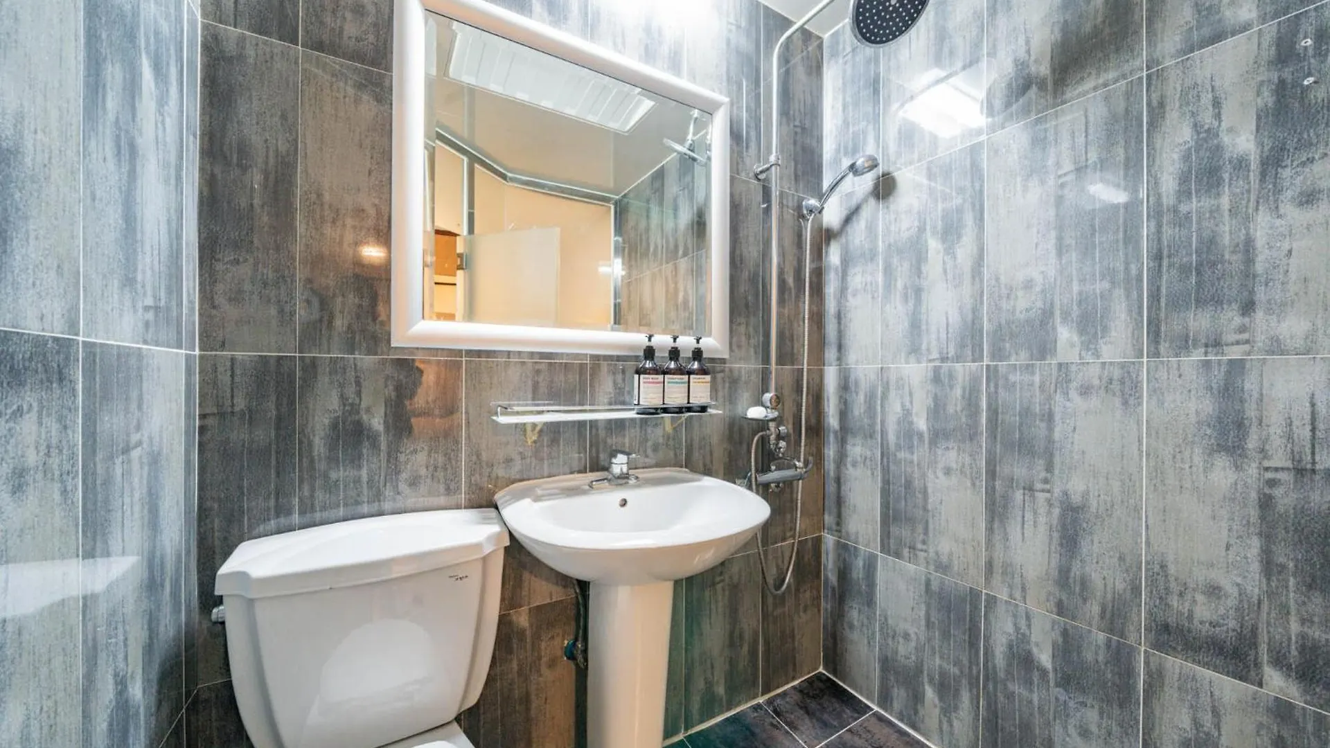 Hotel Atti Incheon 2*,